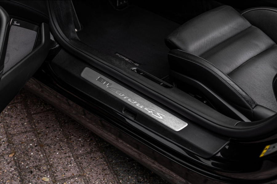 Porsche 911 3.0 Carrera 4 S 450 PK SportDesign Burmester 360 Camera Chrono Matrix LED 21''