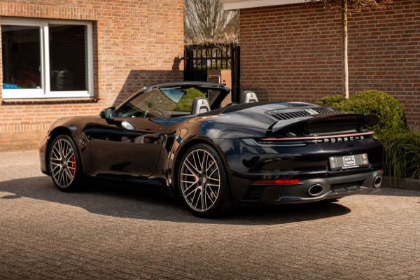Porsche 911 3.0 Carrera 4 S 450 PK SportDesign Burmester 360 Camera Chrono Matrix LED 21''