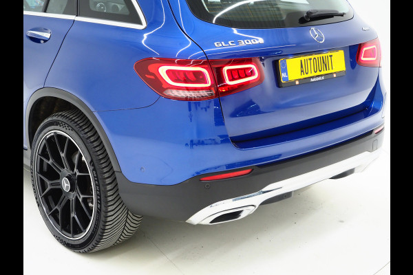 Mercedes-Benz GLC 300e 4MATIC Premium Plus | Panoramadak | Trekhaak | Massage | Leder | Stoelkoeling | Sfeerlicht | Carplay
