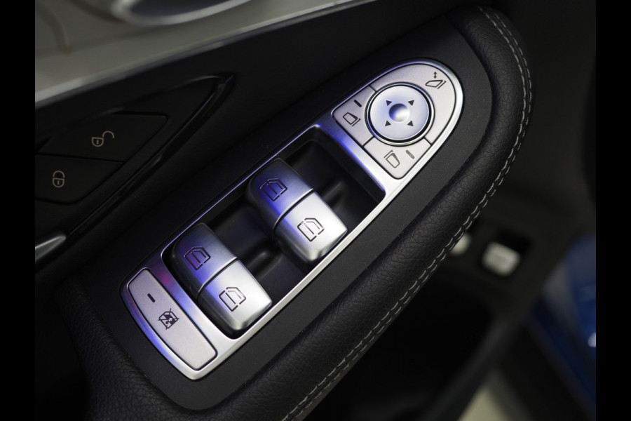 Mercedes-Benz GLC 300e 4MATIC Premium Plus | Panoramadak | Trekhaak | Massage | Leder | Stoelkoeling | Sfeerlicht | Carplay