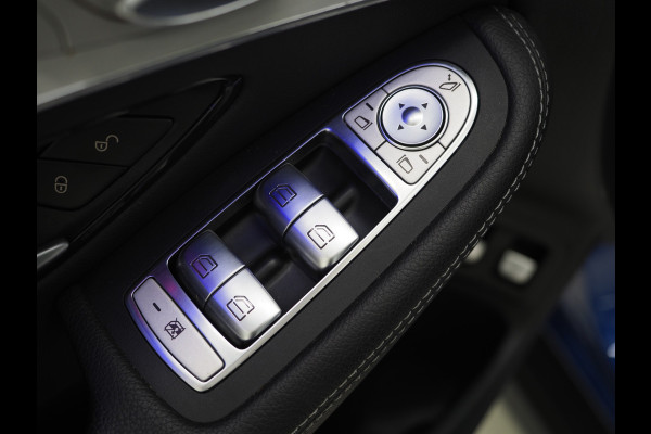 Mercedes-Benz GLC 300e 4MATIC Premium Plus | Panoramadak | Trekhaak | Massage | Leder | Stoelkoeling | Sfeerlicht | Carplay
