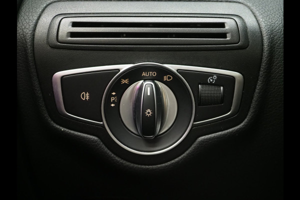 Mercedes-Benz GLC 300e 4MATIC Premium Plus | Panoramadak | Trekhaak | Massage | Leder | Stoelkoeling | Sfeerlicht | Carplay