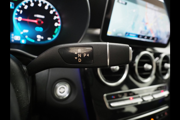 Mercedes-Benz GLC 300e 4MATIC Premium Plus | Panoramadak | Trekhaak | Massage | Leder | Stoelkoeling | Sfeerlicht | Carplay