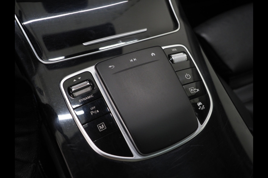 Mercedes-Benz GLC 300e 4MATIC Premium Plus | Panoramadak | Trekhaak | Massage | Leder | Stoelkoeling | Sfeerlicht | Carplay