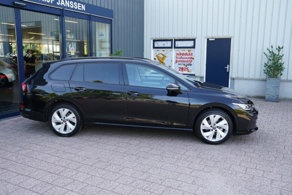 Volkswagen Golf Variant 1.5 eTSI Life Edition|Prijs rijklaar incl 12 mnd garantie|Stuur,-stoelverw Elek klep Camera Blindspot