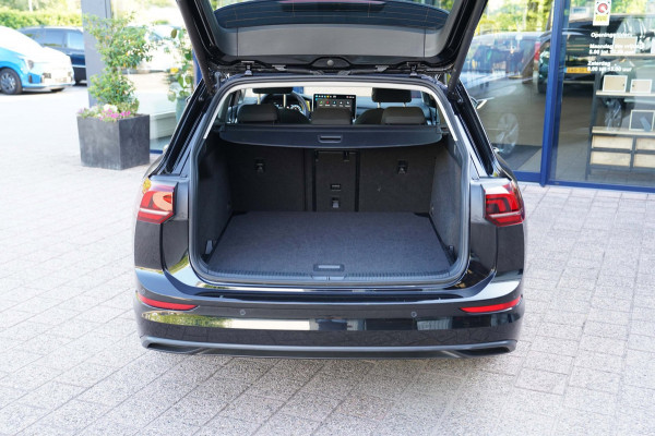 Volkswagen Golf Variant 1.5 eTSI Life Edition|Prijs rijklaar incl 12 mnd garantie|Stuur,-stoelverw Elek klep Camera Blindspot