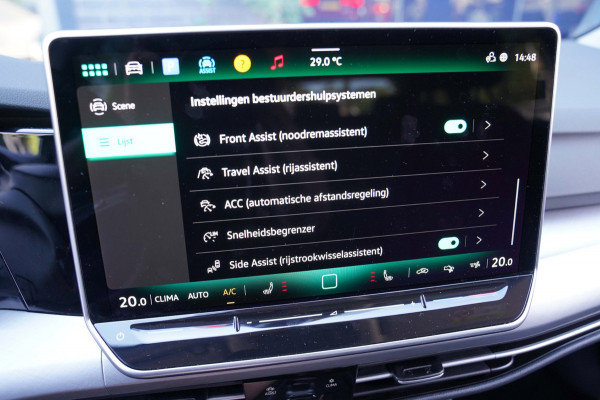 Volkswagen Golf Variant 1.5 eTSI Life Edition|Prijs rijklaar incl 12 mnd garantie|Stuur,-stoelverw Elek klep Camera Blindspot