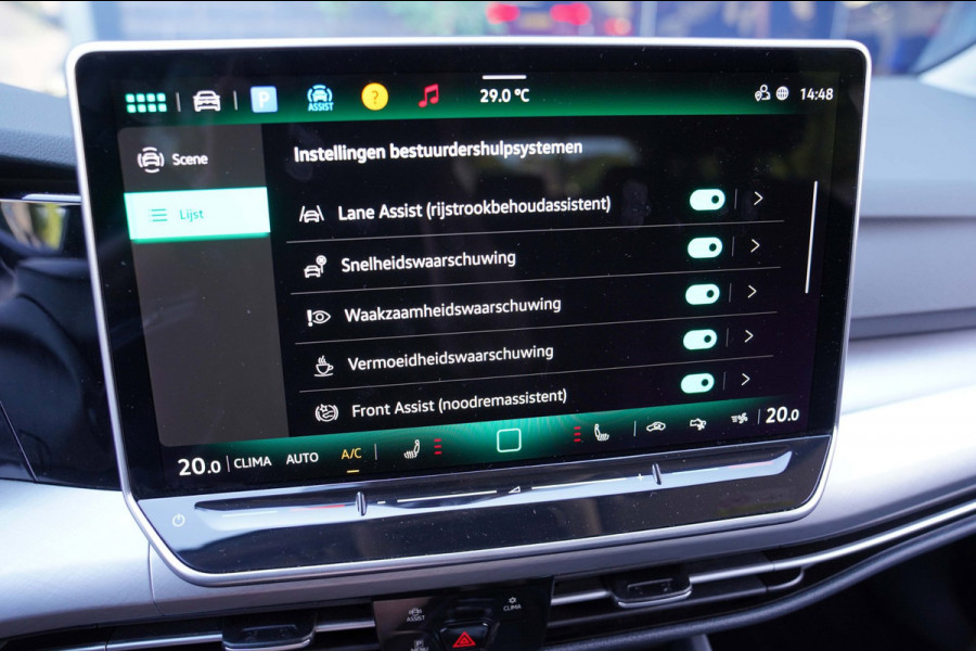 Volkswagen Golf Variant 1.5 eTSI Life Edition|Prijs rijklaar incl 12 mnd garantie|Stuur,-stoelverw Elek klep Camera Blindspot