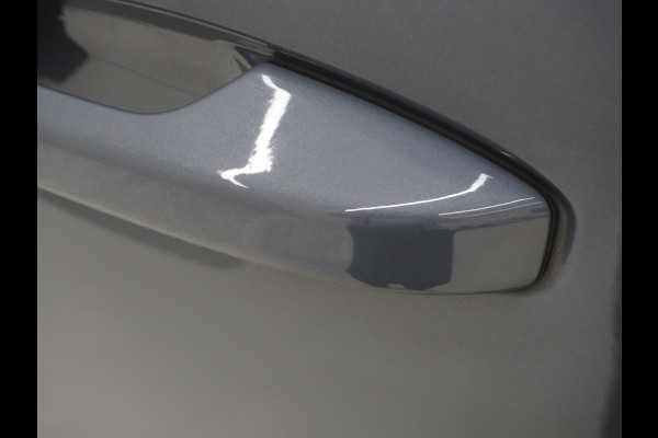 Volvo XC40 1.5 T5 Recharge R-Design | Panoramadak | Leder | Trekhaak | Harman/Kardon | Keyless | Camera | Carplay