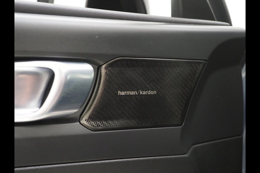 Volvo XC40 1.5 T5 Recharge R-Design | Panoramadak | Leder | Trekhaak | Harman/Kardon | Keyless | Camera | Carplay
