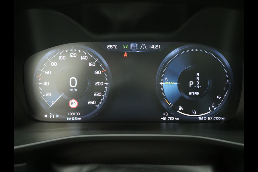 Volvo XC40 1.5 T5 Recharge R-Design | Panoramadak | Leder | Trekhaak | Harman/Kardon | Keyless | Camera | Carplay