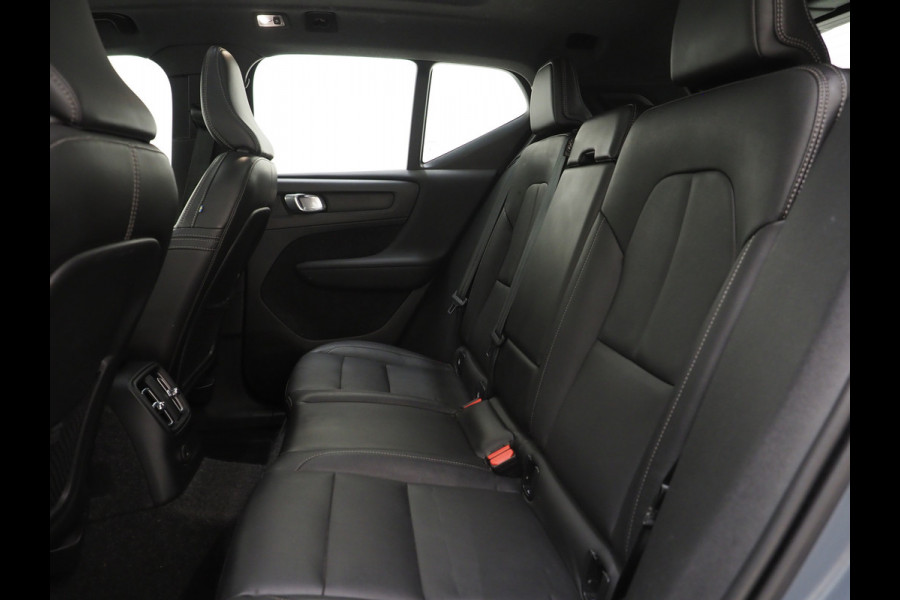 Volvo XC40 1.5 T5 Recharge R-Design | Panoramadak | Leder | Trekhaak | Harman/Kardon | Keyless | Camera | Carplay