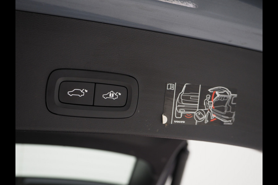 Volvo XC40 1.5 T5 Recharge R-Design | Panoramadak | Leder | Trekhaak | Harman/Kardon | Keyless | Camera | Carplay