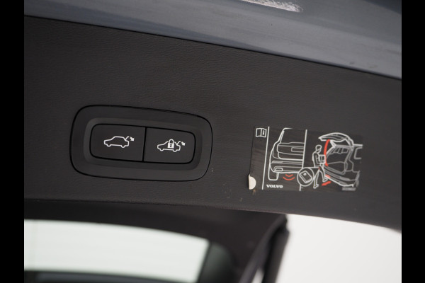 Volvo XC40 1.5 T5 Recharge R-Design | Panoramadak | Leder | Trekhaak | Harman/Kardon | Keyless | Camera | Carplay