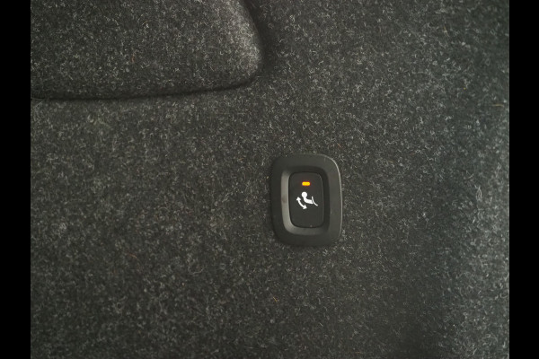 Volvo XC40 1.5 T5 Recharge R-Design | Panoramadak | Leder | Trekhaak | Harman/Kardon | Keyless | Camera | Carplay