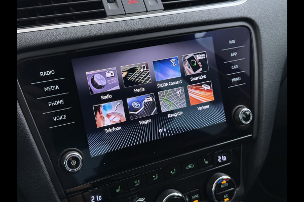 Škoda Octavia 1.0TSI 116PK Trekhaak Apple Carplay Android Navi PDC 17"LM Ecc Stoelverwarmd Cruise Control Led WLAN Bluetooth Isofix Volledig Skoda-Dealeronderhouden 1.300KG Trekgewicht 1e Eigenaar Origineel Nederlandse Auto