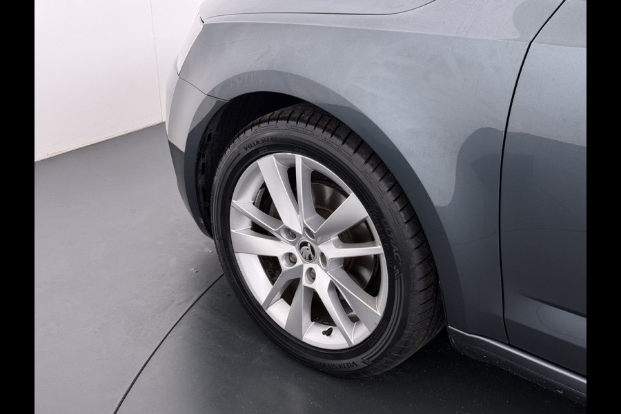 Škoda Octavia 1.0TSI 116PK Trekhaak Apple Carplay Android Navi PDC 17"LM Ecc Stoelverwarmd Cruise Control Led WLAN Bluetooth Isofix Volledig Skoda-Dealeronderhouden 1.300KG Trekgewicht 1e Eigenaar Origineel Nederlandse Auto