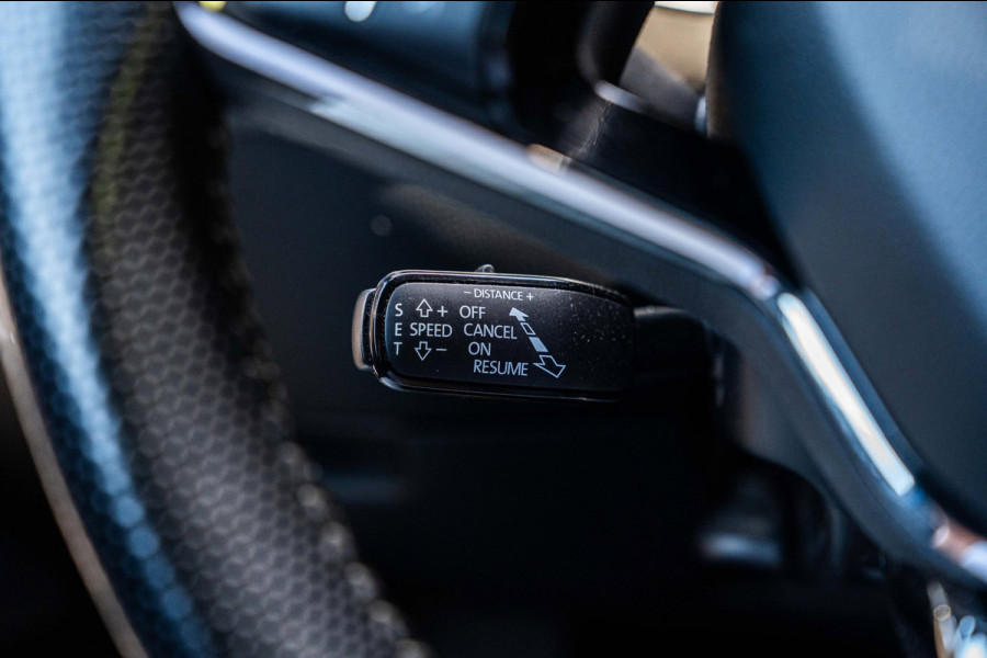 Škoda Superb Combi 1.4 TSI iV Sportline Business 218 PK Elek.Trekhaak Keyless ACC Camera 18''