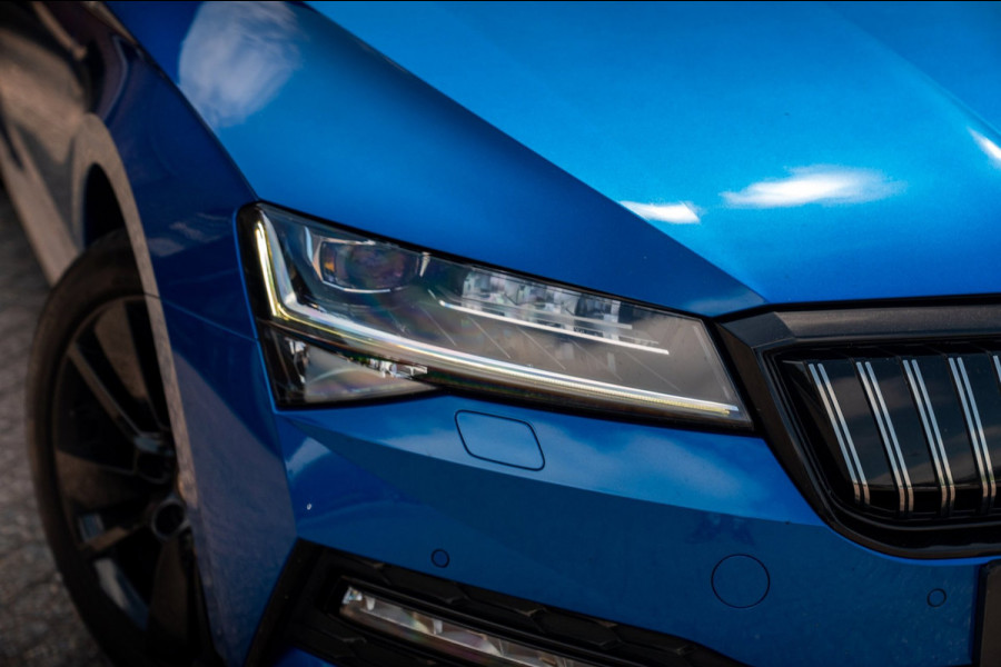 Škoda Superb Combi 1.4 TSI iV Sportline Business 218 PK Elek.Trekhaak Keyless ACC Camera 18''