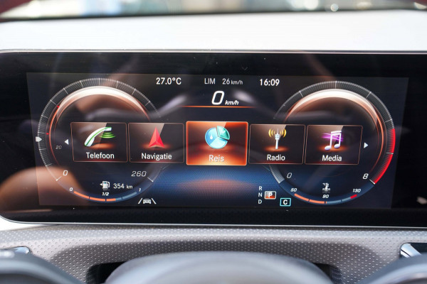 Mercedes-Benz A-Klasse 200 Business Solution AMG|Prijs rijklaar incl. 12 mnd garantie|Schuif/kanteldak Carplay PDC DAB Camera LED