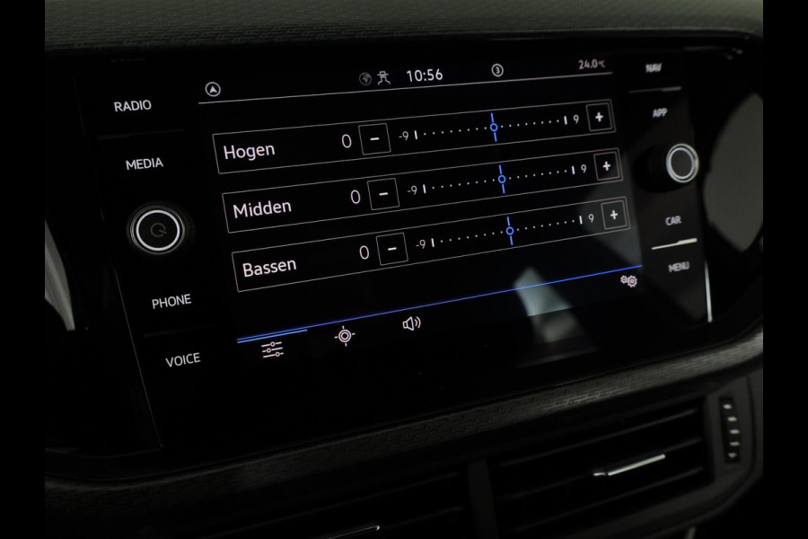 Volkswagen T-Cross 1.0 TSI R-Line 110pk DSG| Camera|  Trekhaak|Navi| 18'LM-velgen