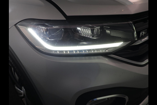 Volkswagen T-Cross 1.0 TSI R-Line 110pk DSG| Camera|  Trekhaak|Navi| 18'LM-velgen