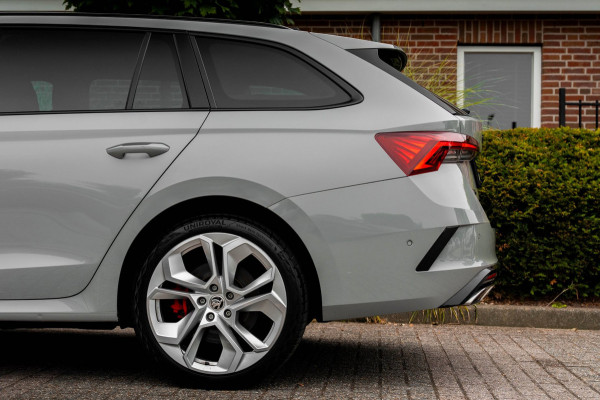 Škoda Octavia Combi 1.4 TSI RS iV PHEV Business 245 PK ACC Keyless Elek.Klep Canton Camera 19''