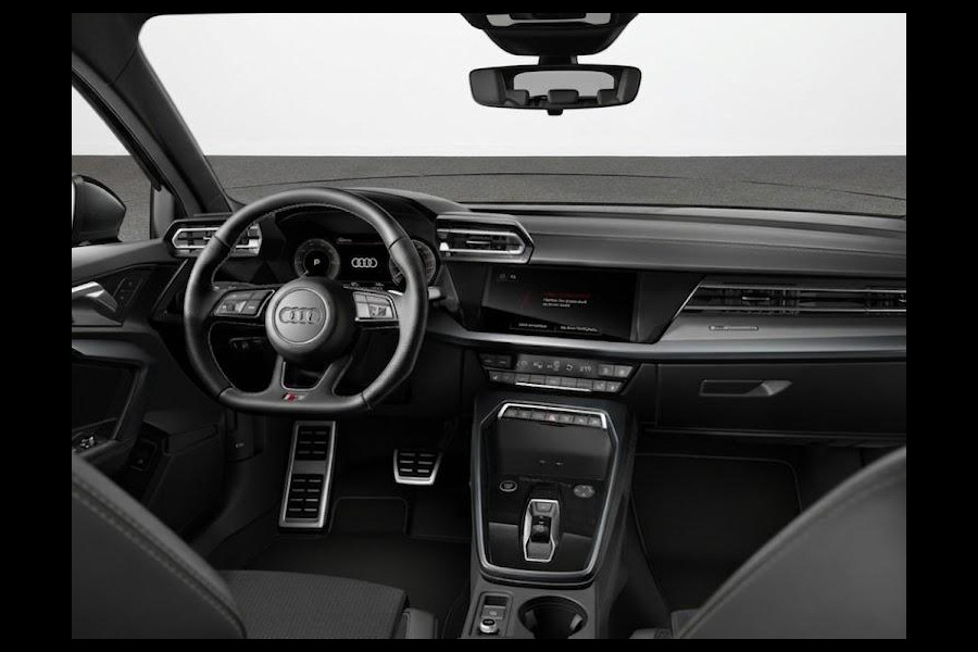 Audi A3 Sportback S edition 40 TFSI e 204 pk | Assis.pak Driving+Parking plus | Warmtewerend glas donker tint | Adaptive Cruise Control | Ambient sfeerverlichting |