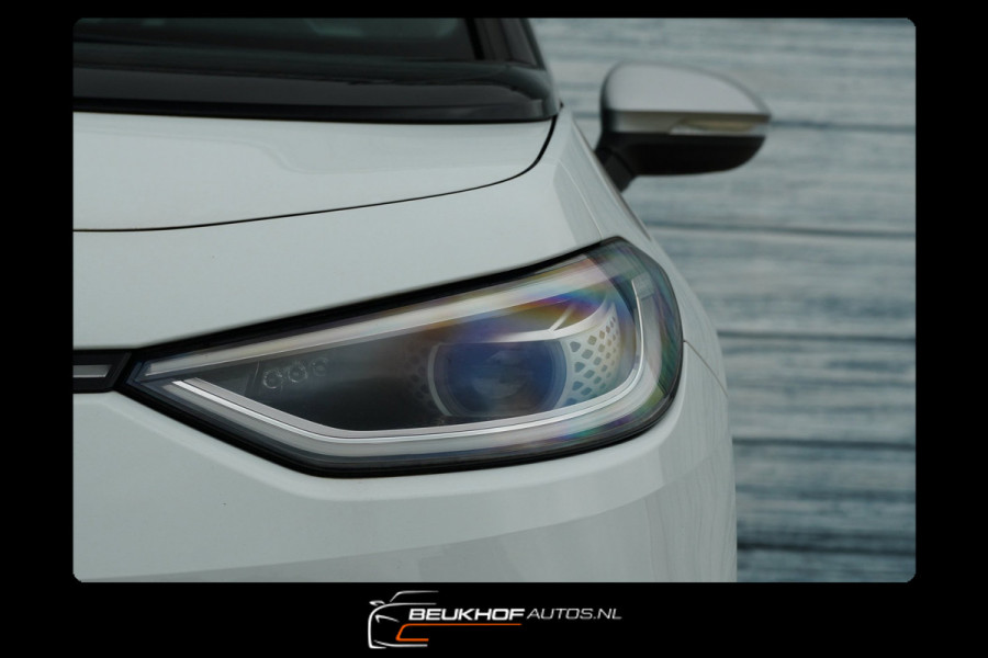Volkswagen ID.3 First Max 58 kWh Panorama Trekhaak Cam 92.5%