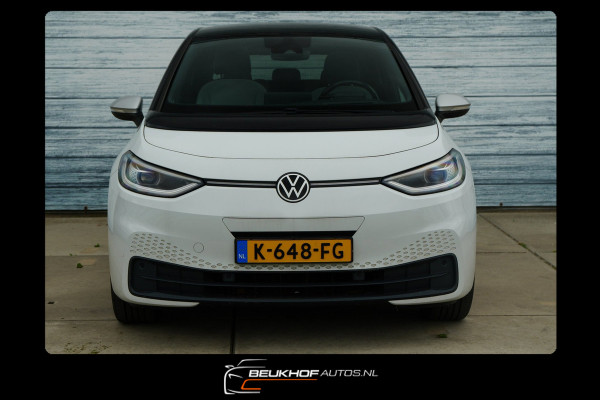 Volkswagen ID.3 First Max 58 kWh Panorama Trekhaak Cam 92.5%
