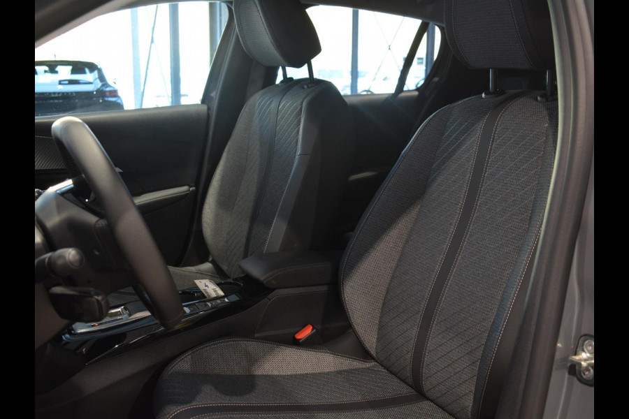 Peugeot 208 1.2 Hybrid 110 e-DCS6 Allure | Navigatie | Camera