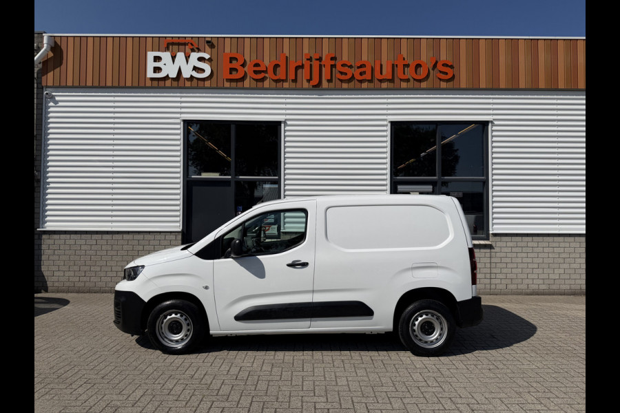 Peugeot Partner 1.2 PureTech Premium / vaste prijs rijklaar € 11.750 ex btw / lease vanaf € 198 / airco / cruise control / pdc achter / navigatie / raam in de schuifdeur / euro 6 !