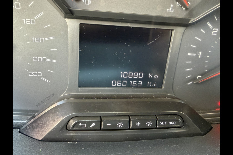 Peugeot Partner 1.2 PureTech Premium / vaste prijs rijklaar € 11.750 ex btw / lease vanaf € 198 / airco / cruise control / pdc achter / navigatie / raam in de schuifdeur / euro 6 !
