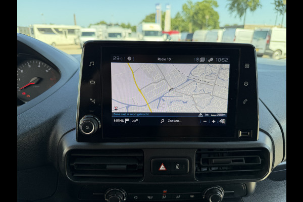 Peugeot Partner 1.2 PureTech Premium / vaste prijs rijklaar € 11.750 ex btw / lease vanaf € 198 / airco / cruise control / pdc achter / navigatie / raam in de schuifdeur / euro 6 !