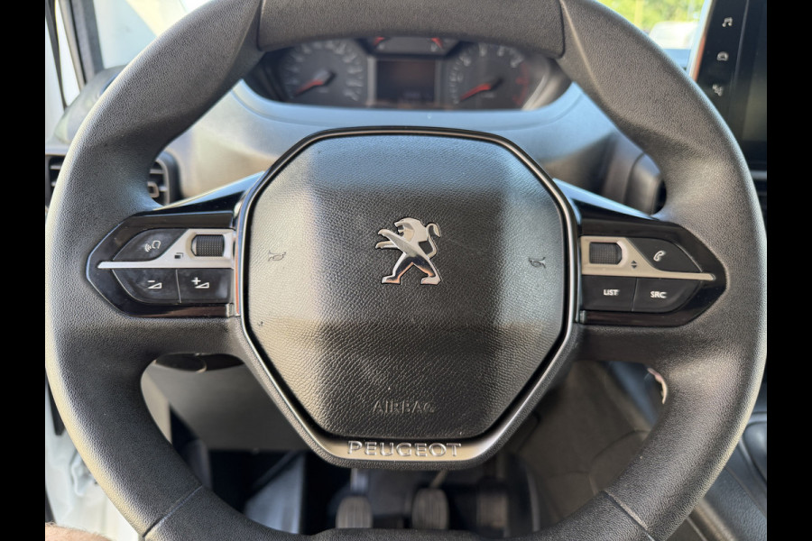 Peugeot Partner 1.2 PureTech Premium / vaste prijs rijklaar € 11.750 ex btw / lease vanaf € 198 / airco / cruise control / pdc achter / navigatie / raam in de schuifdeur / euro 6 !