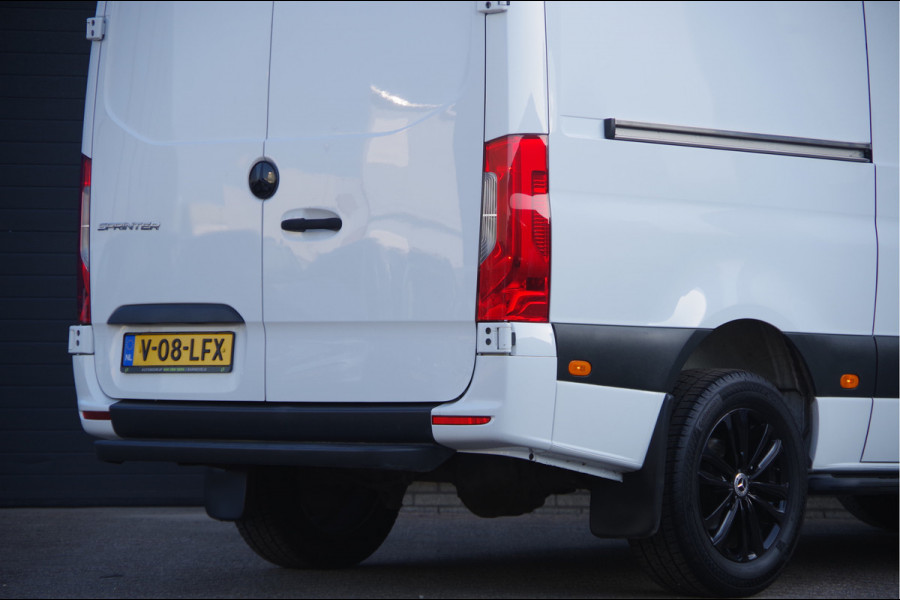 Mercedes-Benz Sprinter 319 3.0 V6 L2H2 3P, AUT. LED, 3.5T TREKHAAK, STANDKACHEL, STOELVERWARMING, CAMERA, CRUISE, LEDER STUUR, NAVI BY APPLE CARPLAY