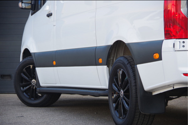 Mercedes-Benz Sprinter 319 3.0 V6 L2H2 3P, AUT. LED, 3.5T TREKHAAK, STANDKACHEL, STOELVERWARMING, CAMERA, CRUISE, LEDER STUUR, NAVI BY APPLE CARPLAY