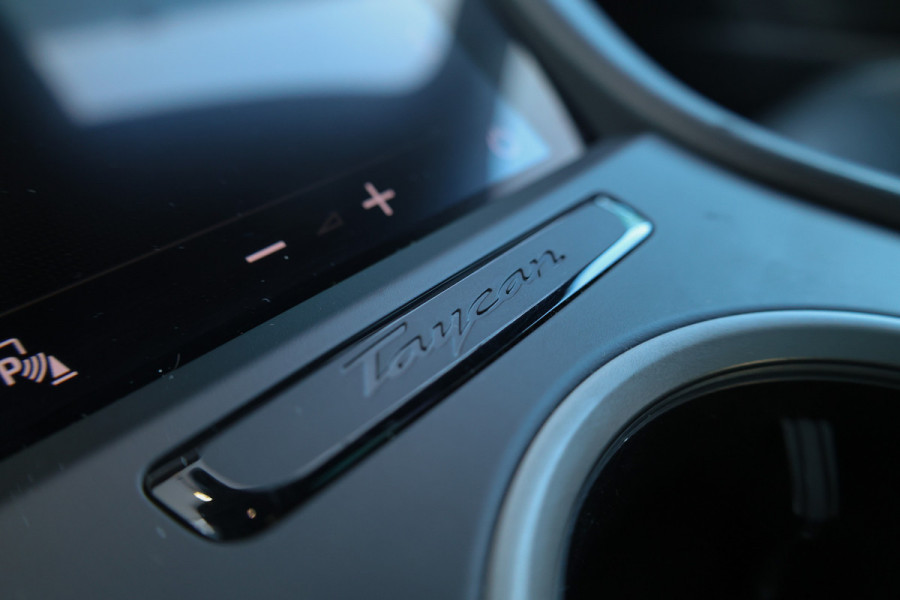 Porsche Taycan 79 kWh | BTW | BOSE | PASSANGER DISPLAY | 360 | SPORT CHRONO | ACC |  21'' |
