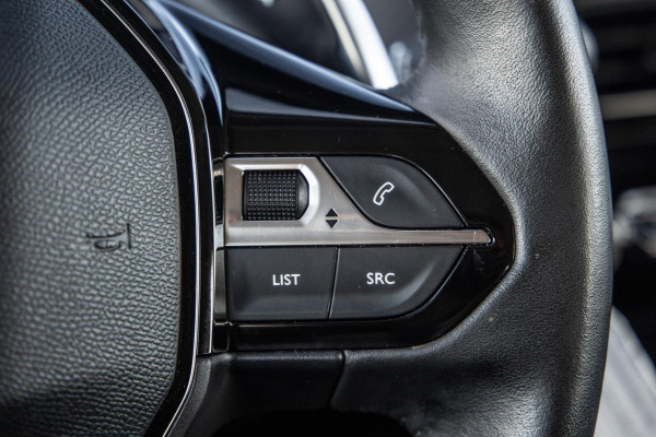 Peugeot 2008 1.2 PureTech Active AUTOMAAT / CRUISE CONTROLE / CARPLAY / DEALER ONDERHOUDEN / NIEUWE DISTRIBUTIERIEM!