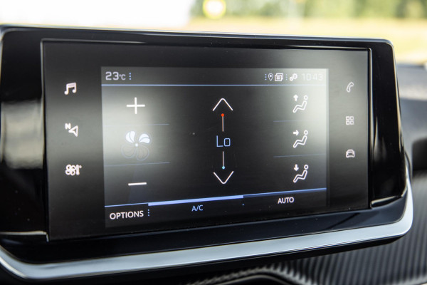 Peugeot 2008 1.2 PureTech Active AUTOMAAT / CRUISE CONTROLE / CARPLAY / DEALER ONDERHOUDEN / NIEUWE DISTRIBUTIERIEM!