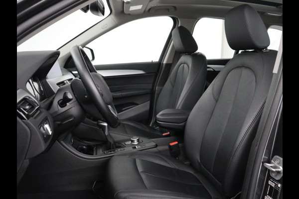 BMW X1 xDrive25e | Panaramadak | Camera | Cruise control | Climate control | Buetooth | Navigatie | DAB+