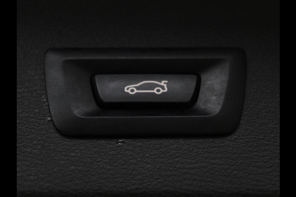 BMW X1 xDrive25e | Panaramadak | Camera | Cruise control | Climate control | Buetooth | Navigatie | DAB+