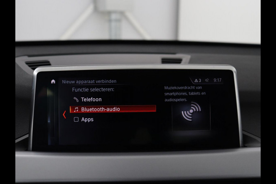 BMW X1 xDrive25e | Panaramadak | Camera | Cruise control | Climate control | Buetooth | Navigatie | DAB+