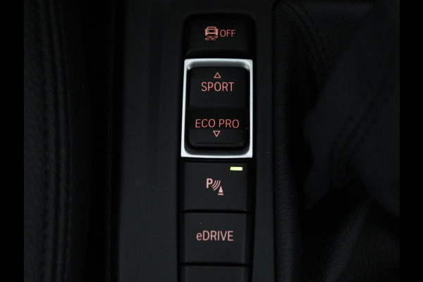 BMW X1 xDrive25e | Panaramadak | Camera | Cruise control | Climate control | Buetooth | Navigatie | DAB+