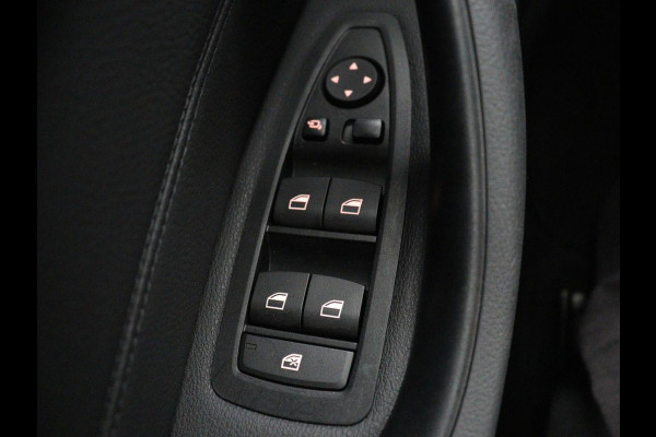 BMW X1 xDrive25e | Panaramadak | Camera | Cruise control | Climate control | Buetooth | Navigatie | DAB+
