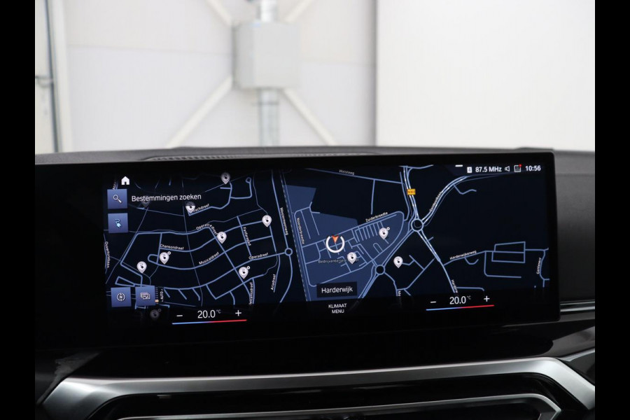 BMW i4 eDrive40 84 kWh | SOH 93,8% | Camera | Adaptive cruise | Climate control | Navigatie | DAB+ | Bluetooth | Stoelverwarming | Carplay
