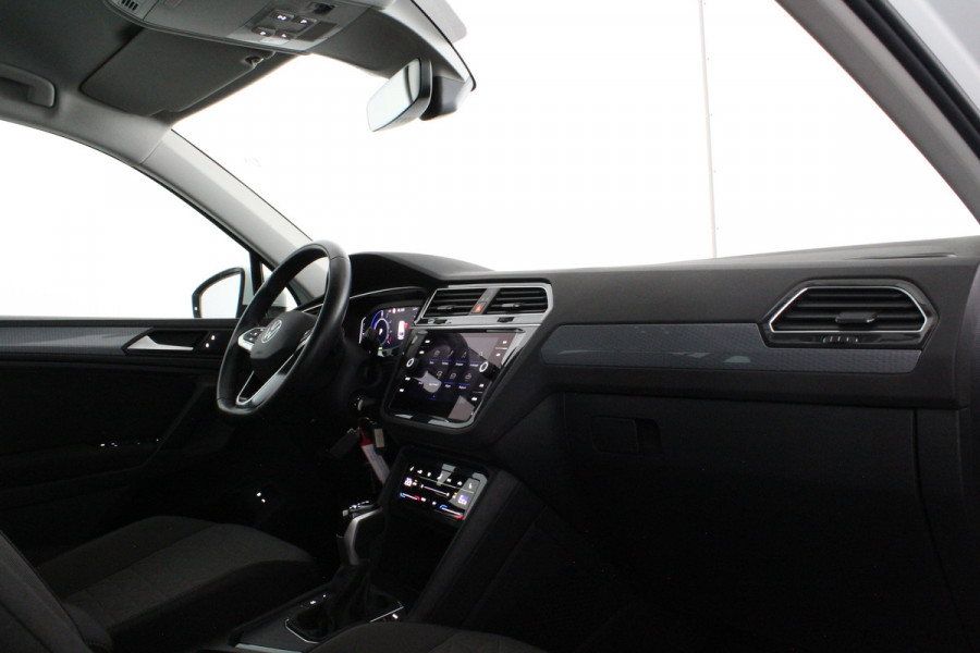 Volkswagen Tiguan 1.4 TSI eHybrid Life Edition > 245pk/Camera/Winterpakket/ACC/All season banden...