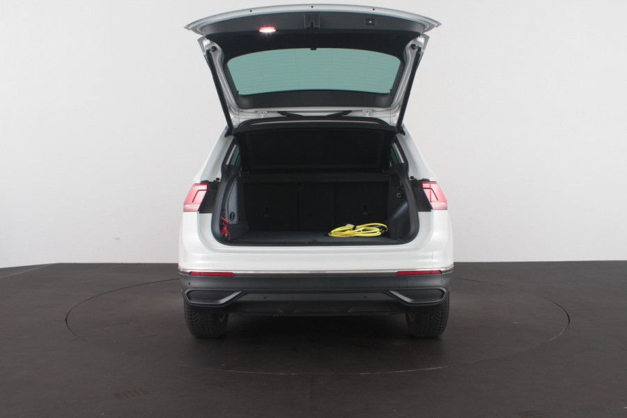 Volkswagen Tiguan 1.4 TSI eHybrid Life Edition > 245pk/Camera/Winterpakket/ACC/All season banden...