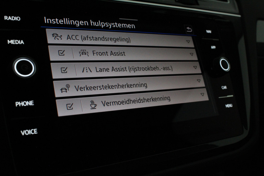 Volkswagen Tiguan 1.4 TSI eHybrid Life Edition > 245pk/Camera/Winterpakket/ACC/All season banden...