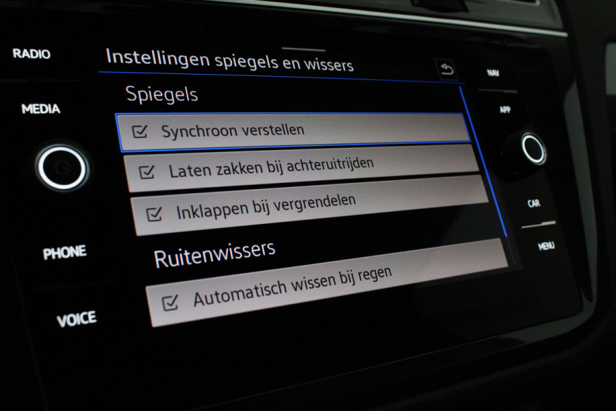 Volkswagen Tiguan 1.4 TSI eHybrid Life Edition > 245pk/Camera/Winterpakket/ACC/All season banden...
